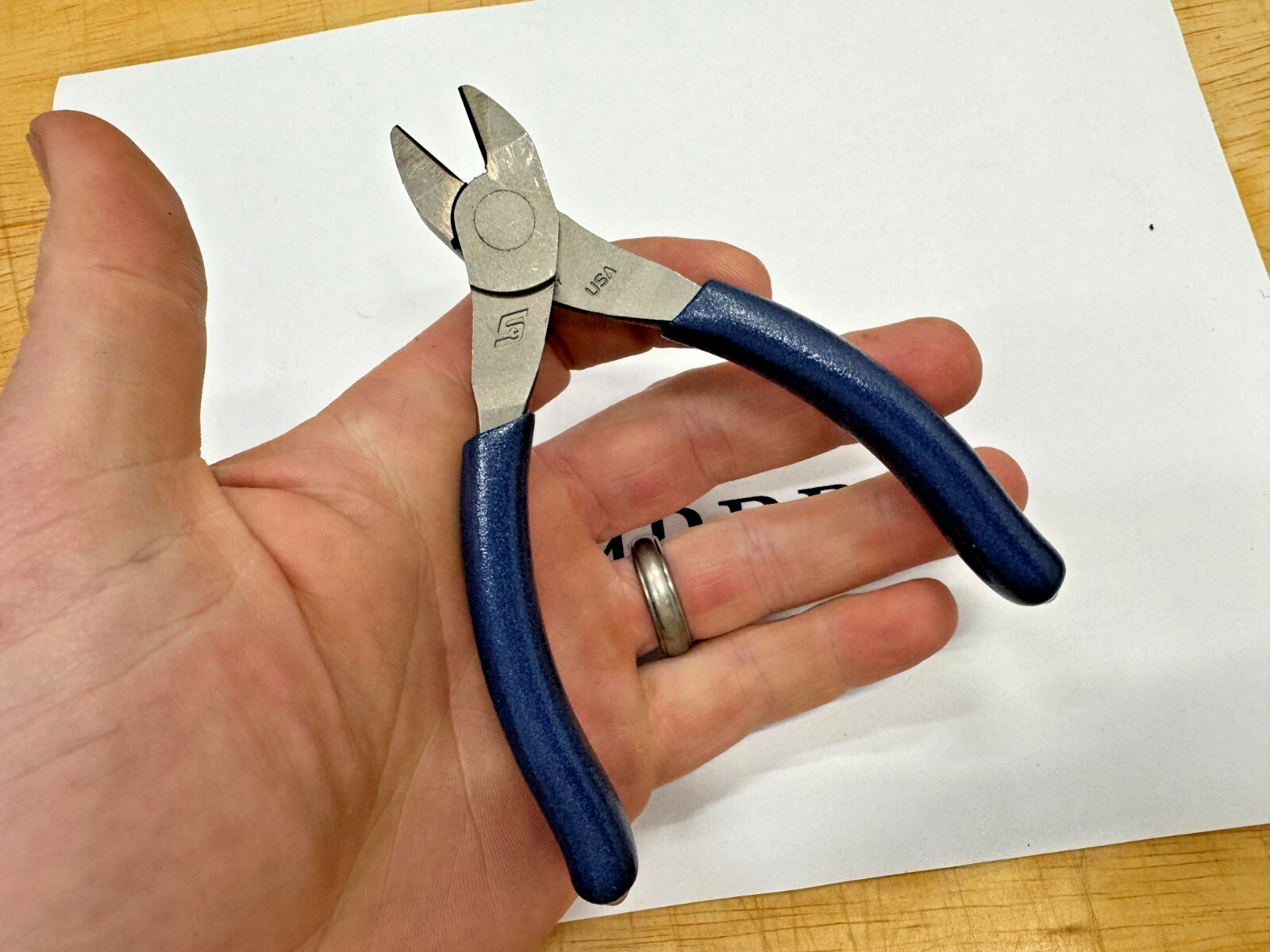 Snap-on Tools USA NEW POWER BLUE 5″ Soft Grip Diagonal Cutter Pliers 85ACFMB