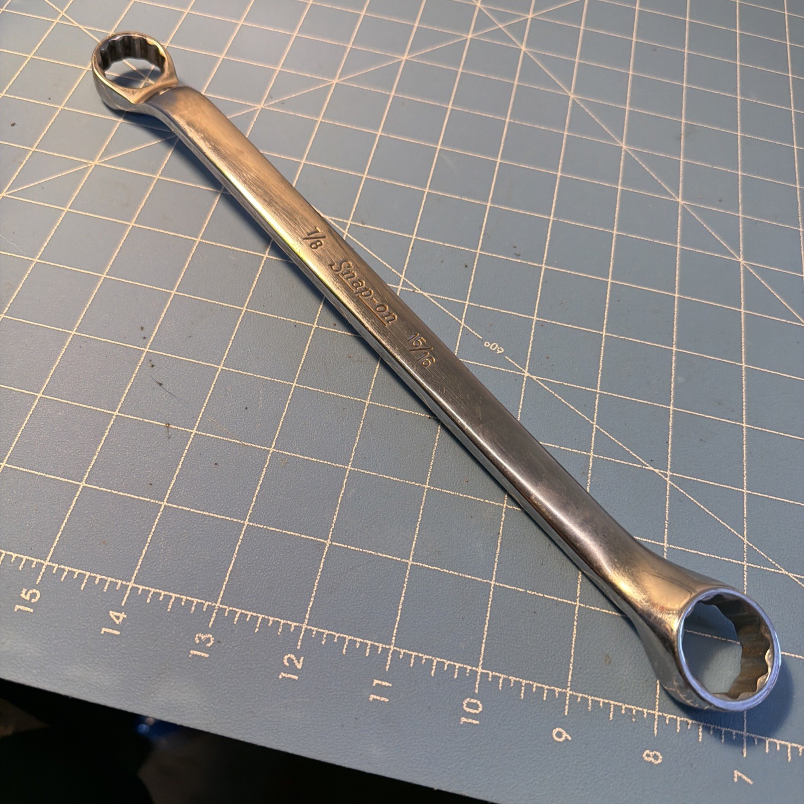 SNAP ON – XB2830 – 7/8 – 15/16 OFFSET DOUBLE BOX END WRENCH Underlined Log