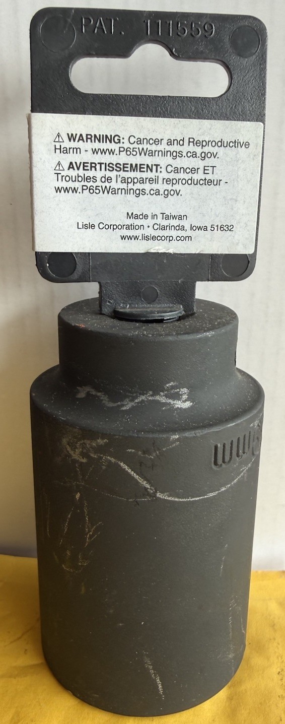 🔥Great NEW 39mm 12 pt Axle Nut Socket by Lisle Tool Corporation # 39650 🚙 💨