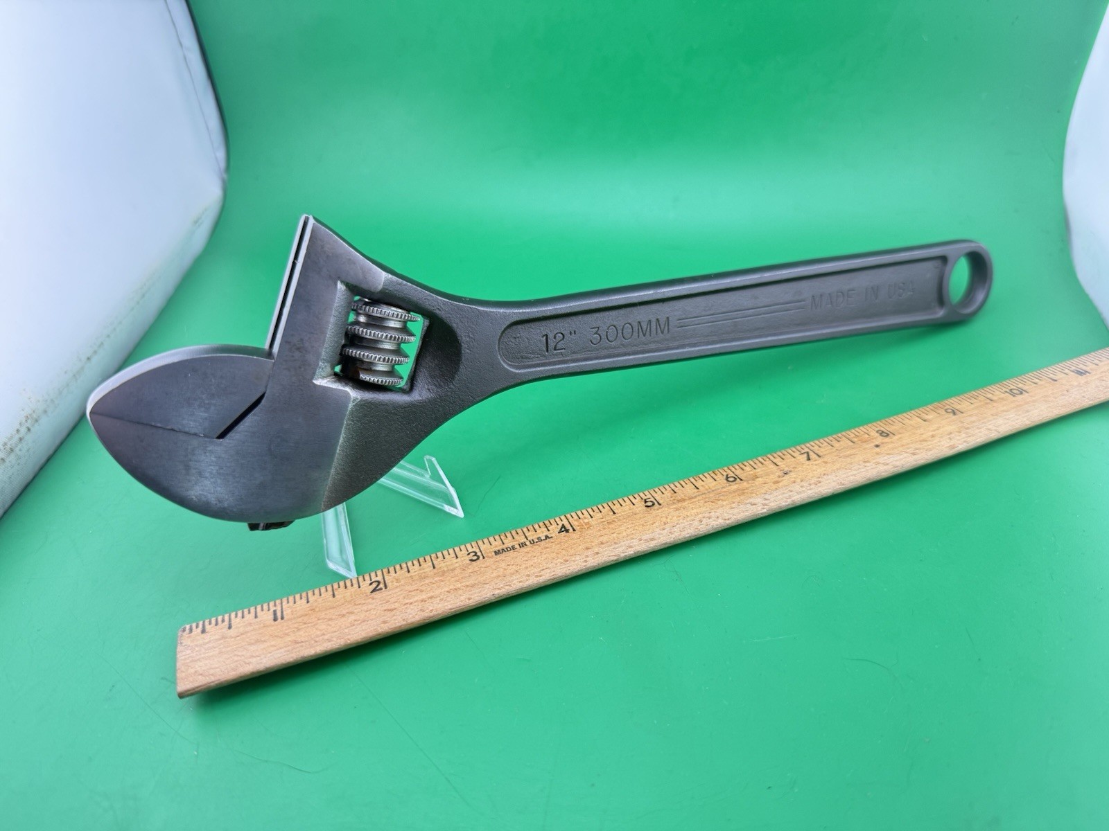 ARMSTRONG 34-512 12in. Adjustable Wrench USA opens & closes smoothly & Tight