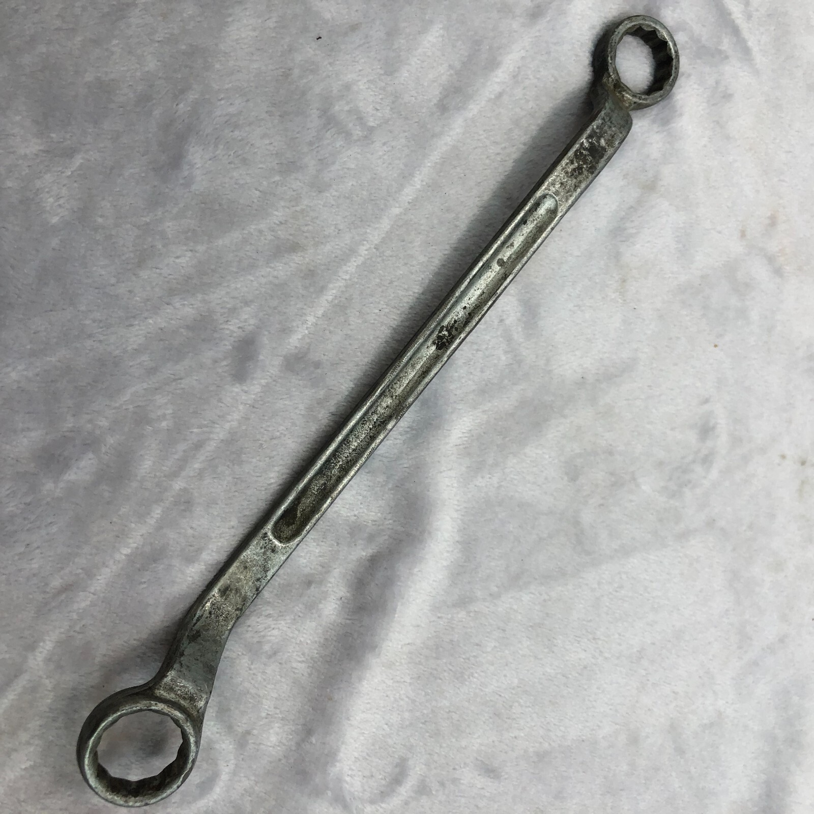 Vintage Unbranded No 25/32in X 3/4in Double Box End Offset Wrench Forged Steel