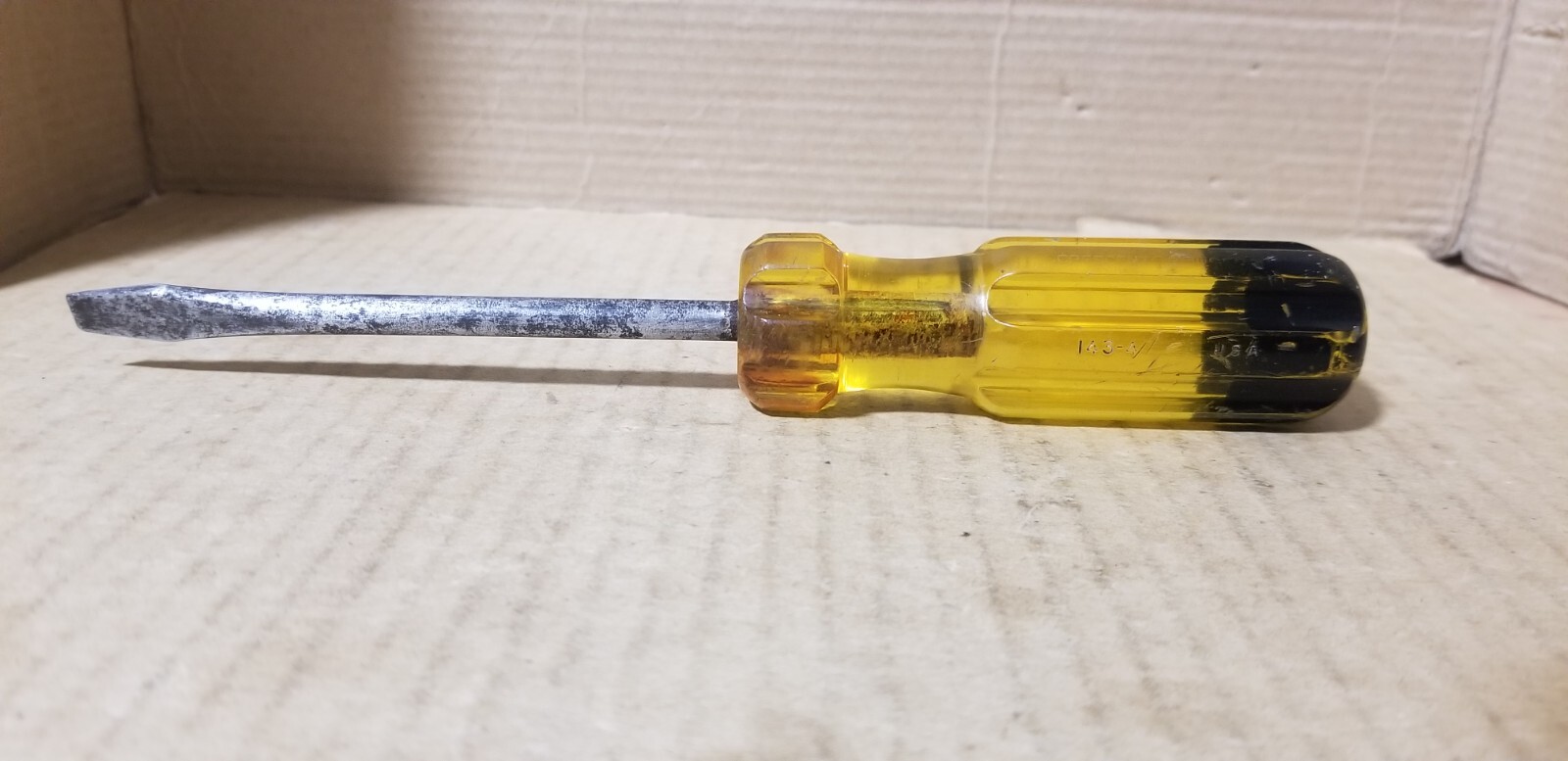 Vintage Crescent Bridgeport USA 143-4 Flat/Slotted Screwdriver , VGC