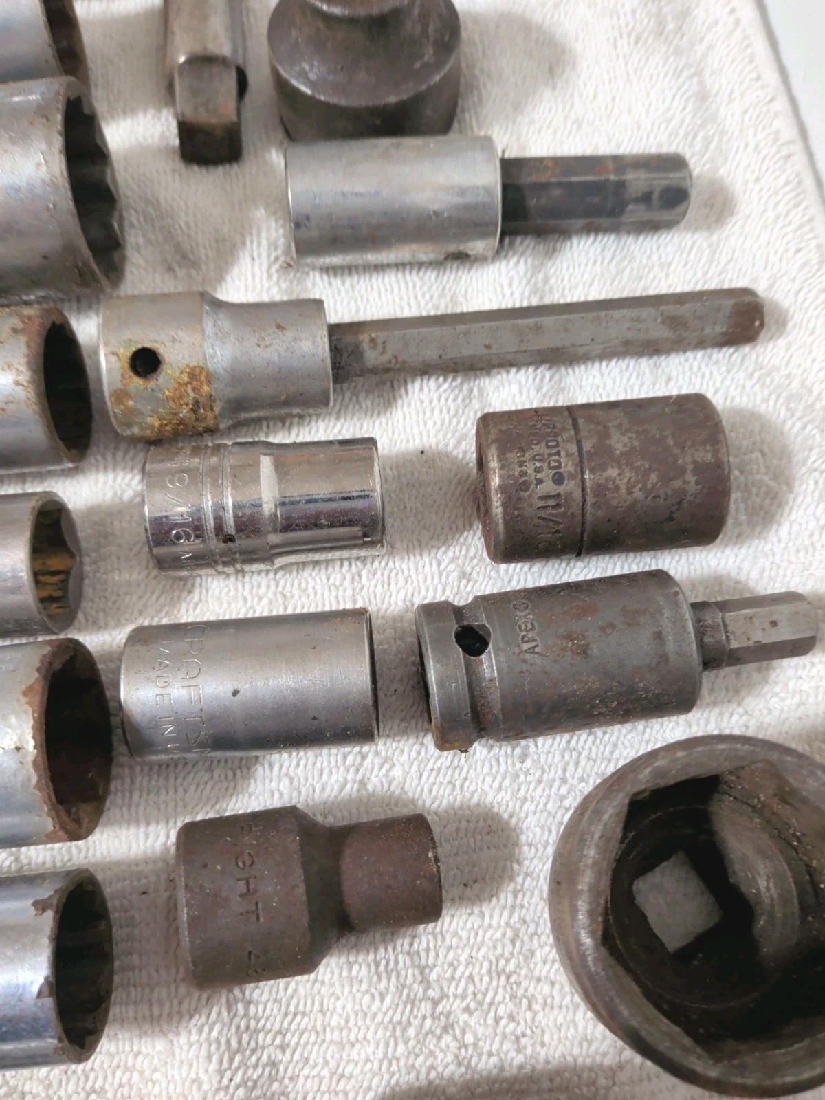 Vintage Sockets USA Made Tools 57 Pcs 1/2″ Drive Mac, Craftsman, Proto, Etc.