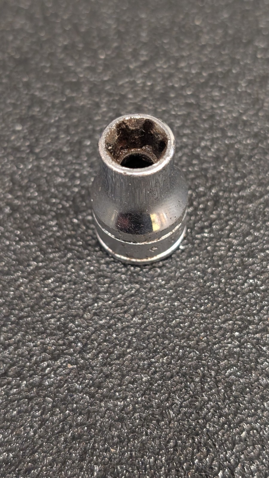 SNAP-ON FLE100 3/8″ Drive 10mm E10 External Invertel Torx Socket
