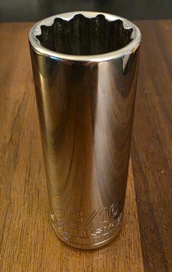 Husky 13/16″ Deep Well Socket 12 Point 1/2″ Drive China/Taiwan