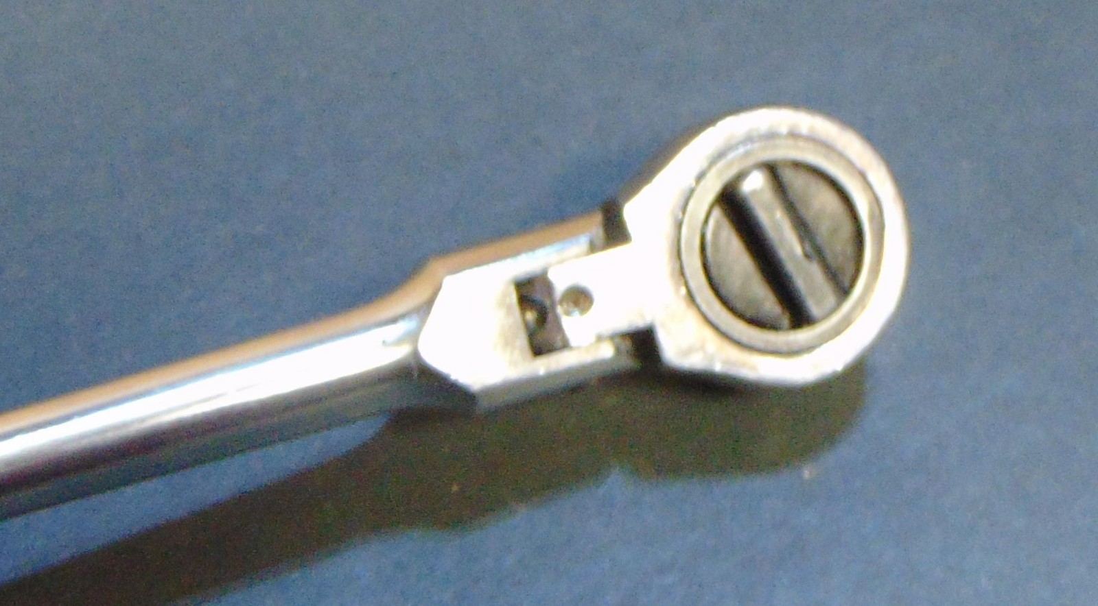 Flex-Head Offset/Bent Handle 3/8″ Drive Ratchet
