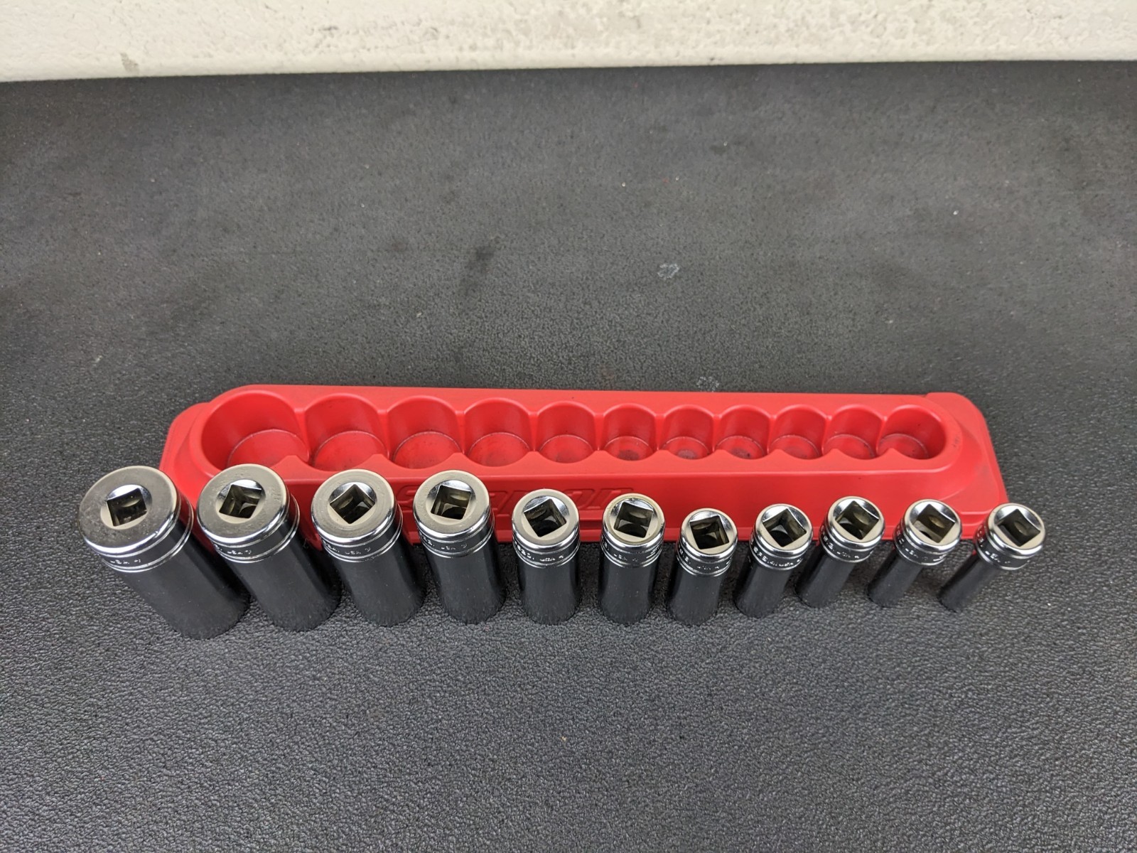 #bp400 Snap-on 211SFSY 1/4″ 7/8″ SAE 11-Piece 3/8″ Drive 6-Point Deep Socket Set