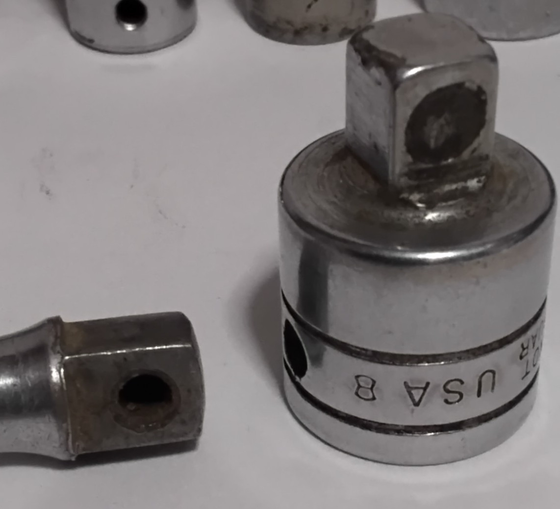 (19) Snap-On Mixed Drive Size Sockets Variety USA 1/4″ 3/8″ 1/2″ 6 & 12 Point