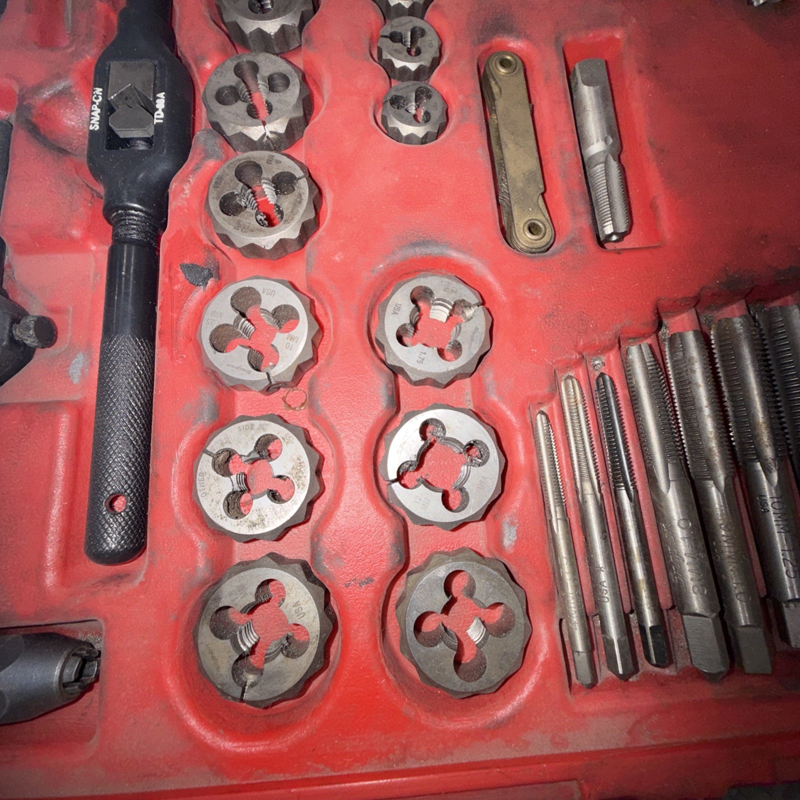 Snap-on TDTDM500 76-piece Tap and Double Hex Die Set ,6mm Replaced With Mac