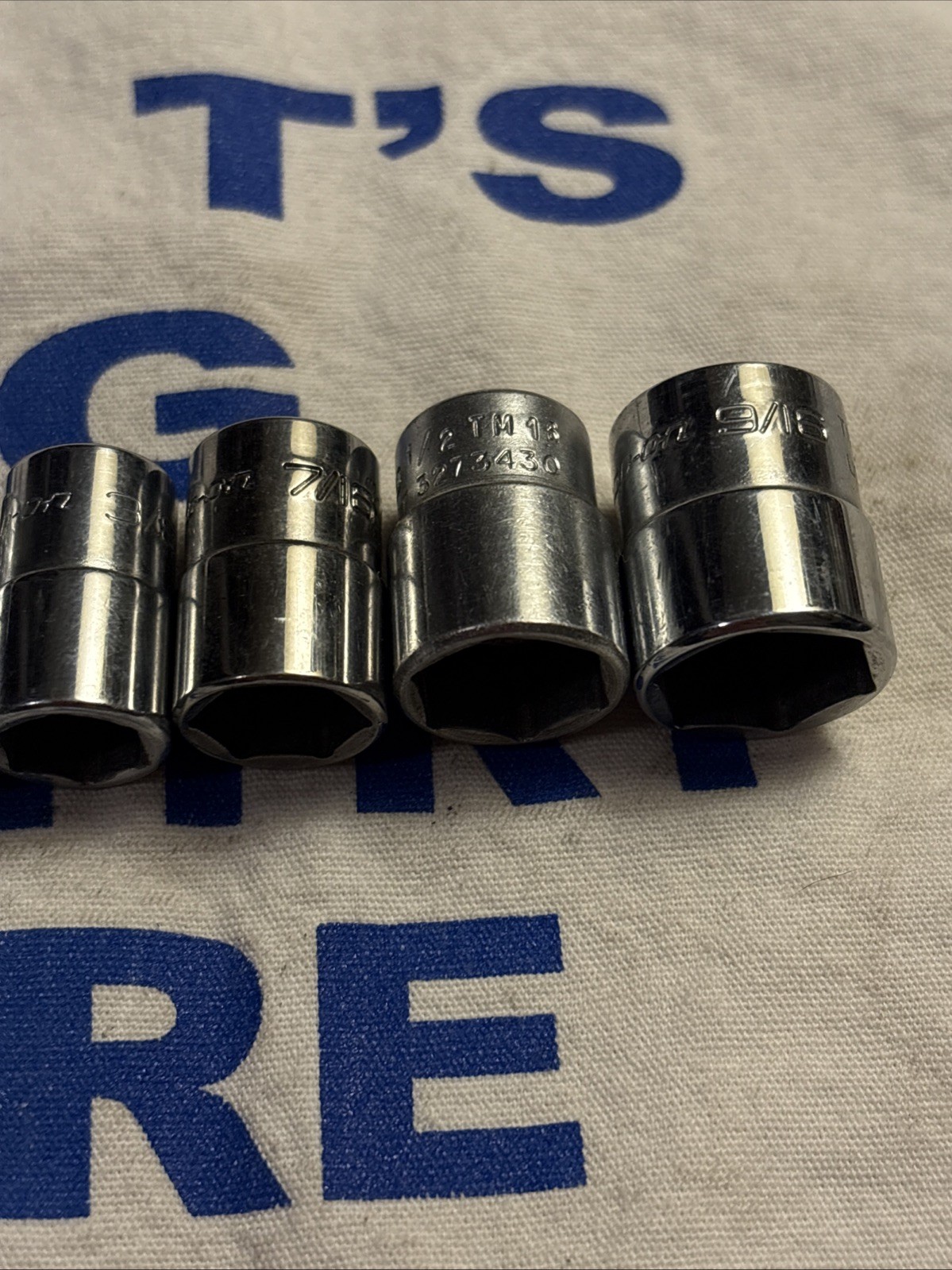 Snap-on Tools USA 1/4″ Drive 9pc SAE Shallow 6pt Chrome Socket Set 110TMY