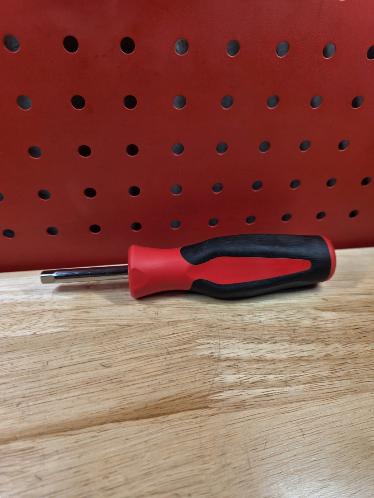 Snap-on Tools SGT4B RED 1/4″ Drive Soft Grip Standard Shank Driver USA