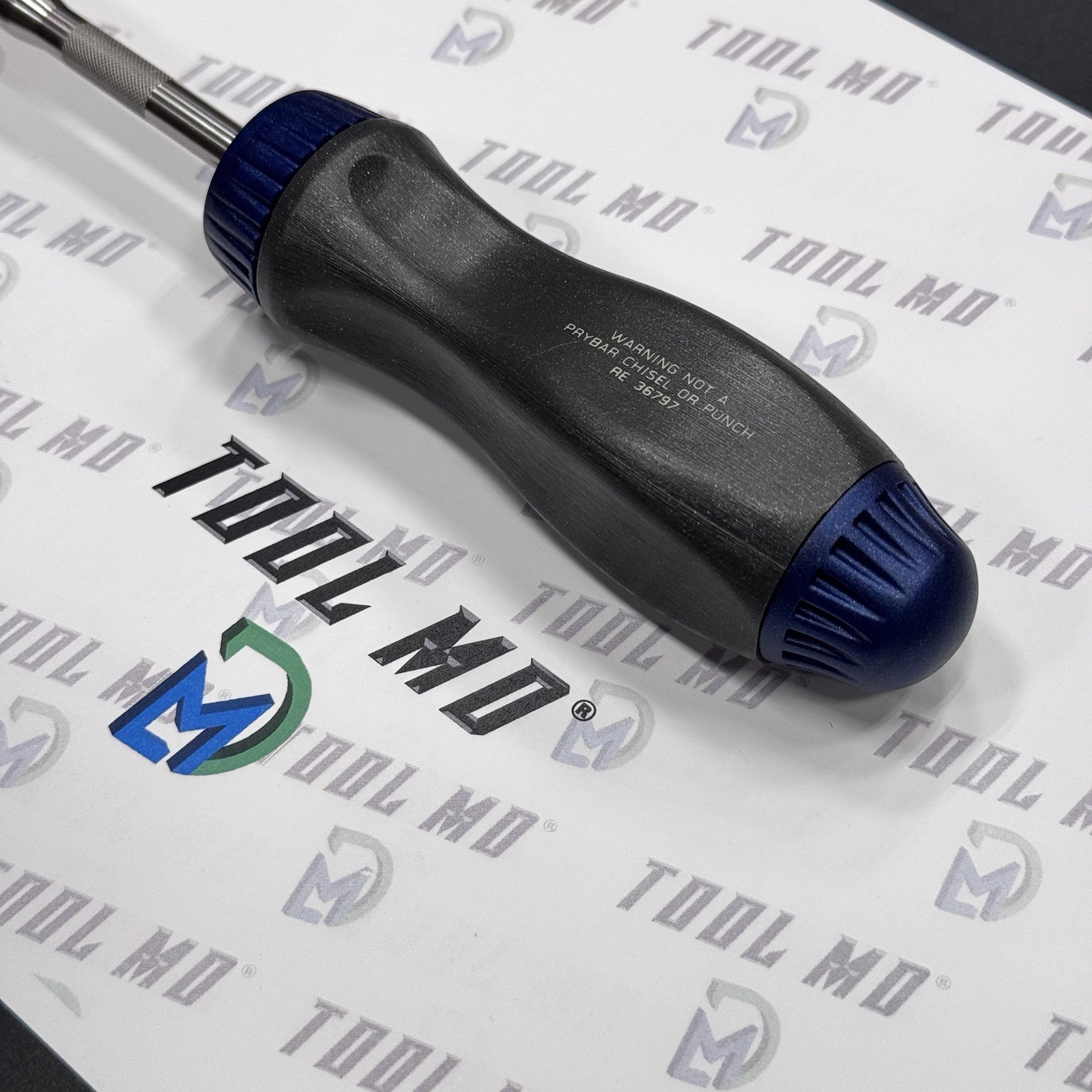 Snap-on Tools USA NEW DARK TITANIUM & POWER BLUE Ratcheting Screwdriver SSDMR4B