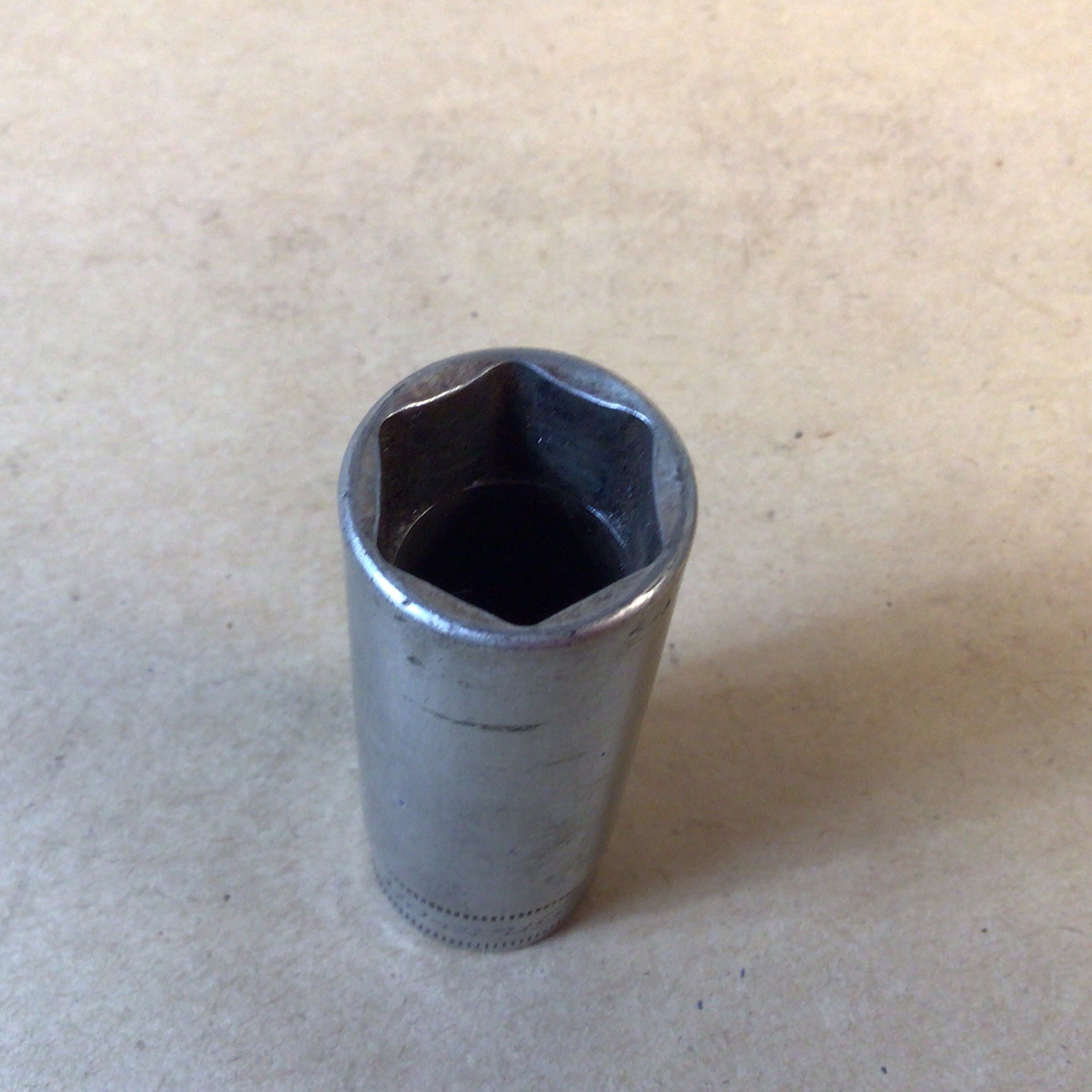 Snap On 3/8″ Drive 6-Point Metric 18 mm Flank Drive® Deep Socket SFSM18