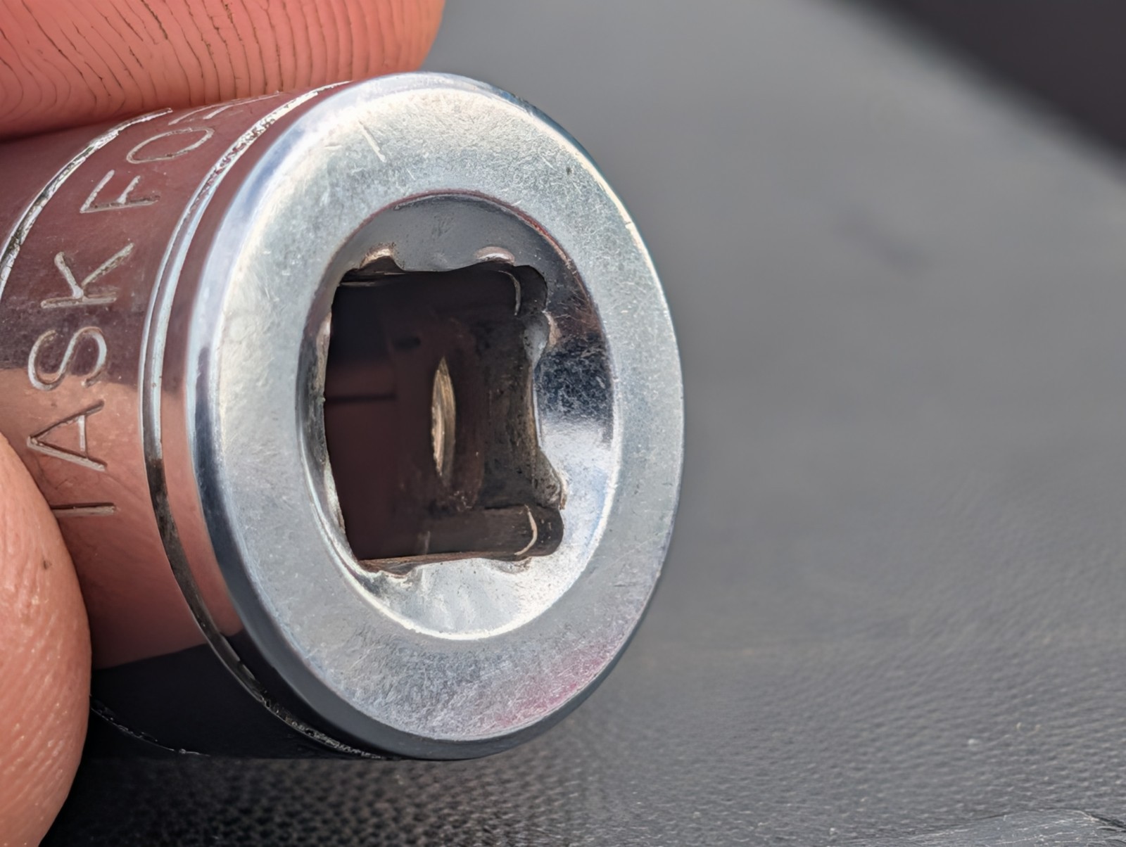 11/16 Taskforce socket 1/4″ drive