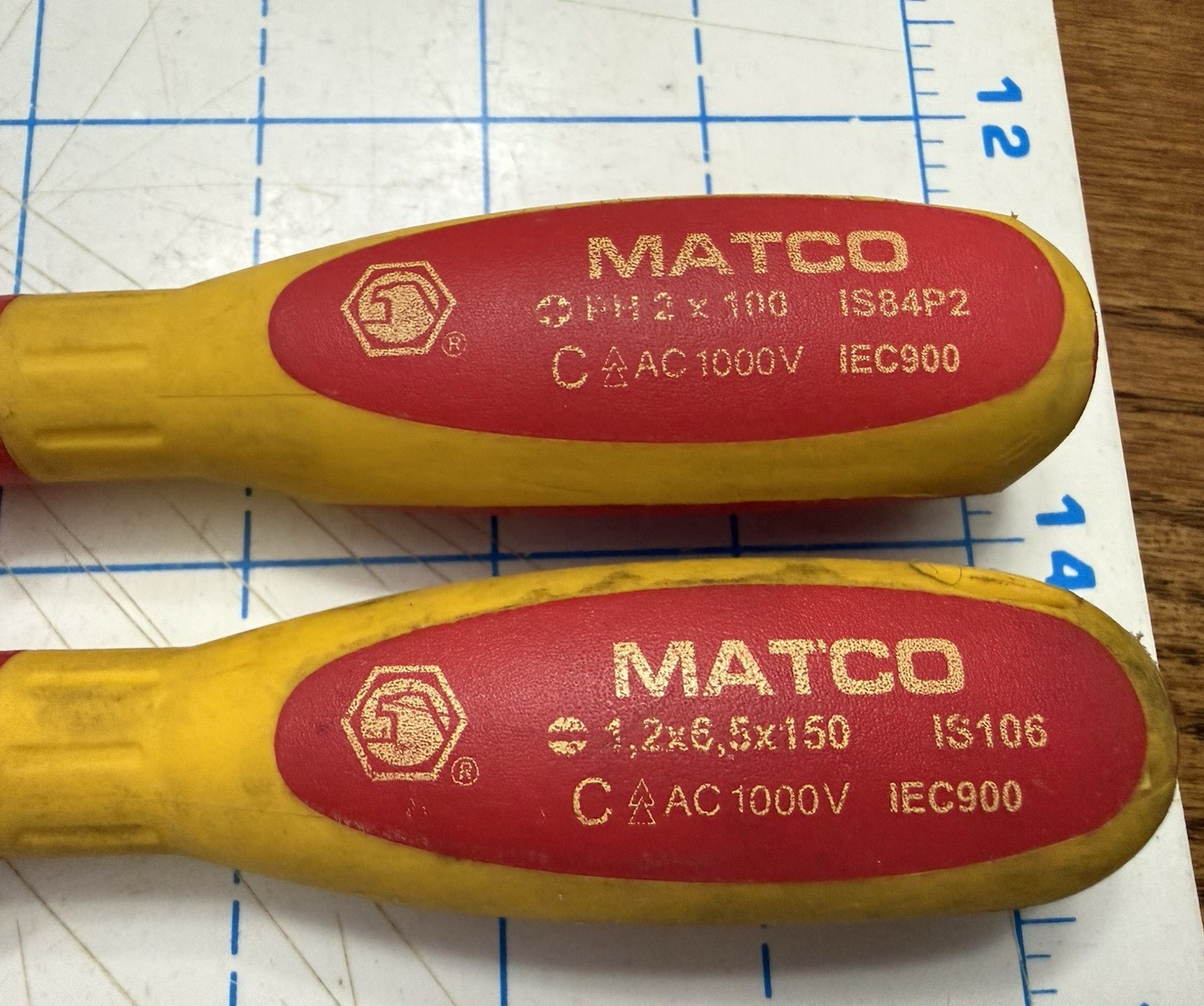 2 Matco Tools AC 1000v Insulated Phillip & SLOTTED Screwdriver IS84P2 & IS106