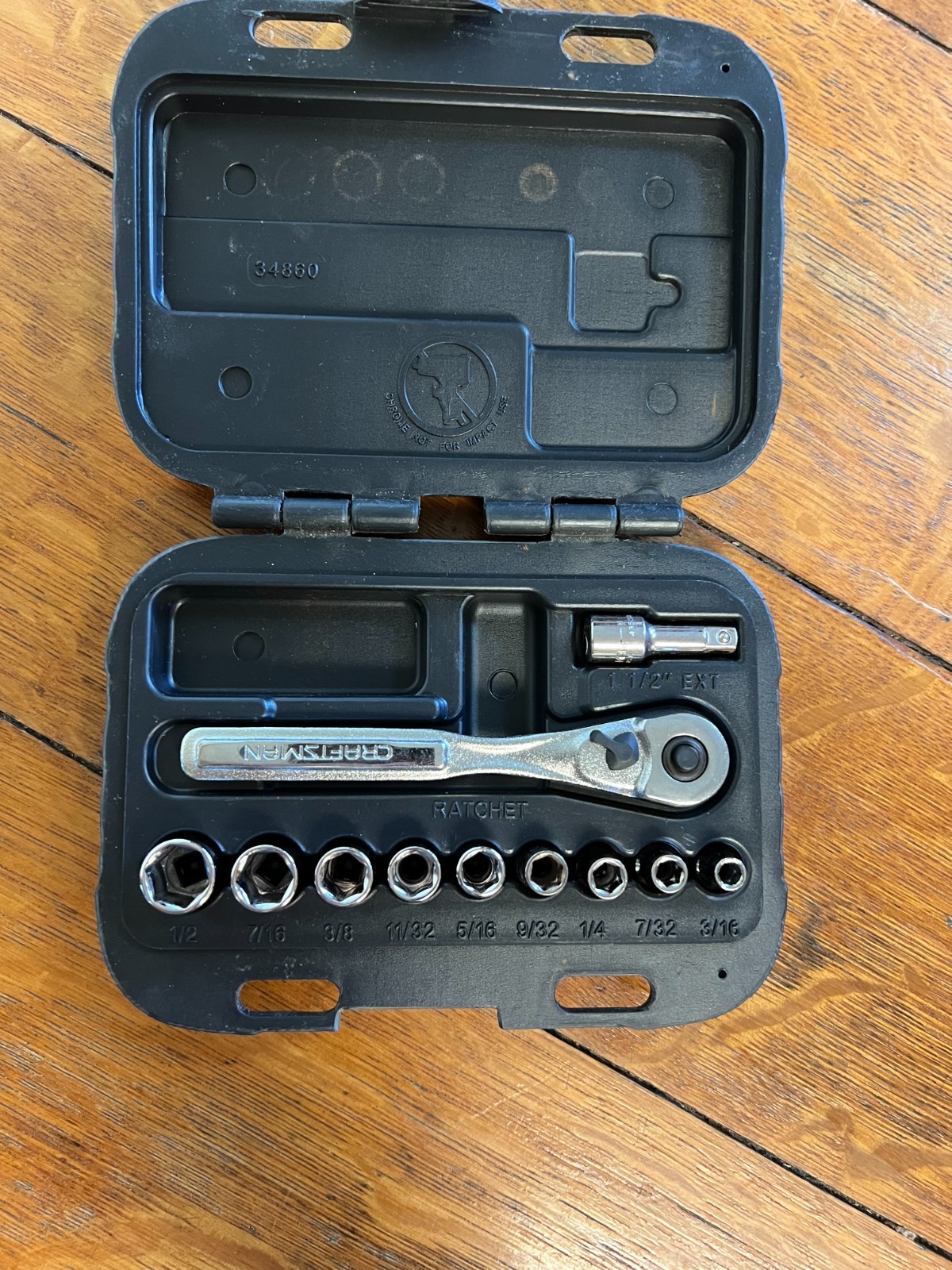 Craftsman USA 11-piece 1/4″ Drive Socket Wrench Set in Case #9-34860