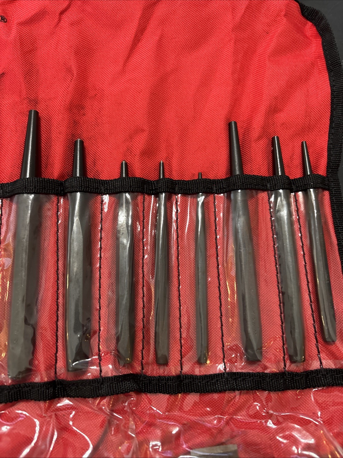 Proto Professional Punch and Chisel Starter Set 26pc No. 46 – W/Plastic Roll Up.