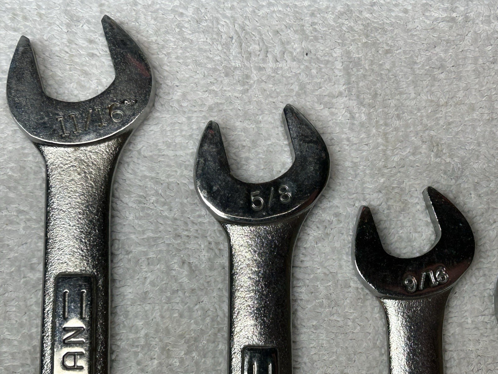 9 pc Craftsman Combination Wrench Set 1/4 5/16 11/32 3/8 7/16 1/2 9/16 5/8 11/16