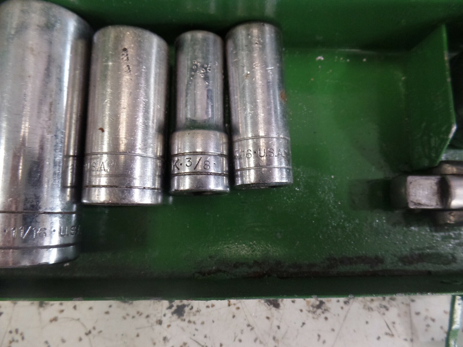 Vintage S-K Professional Tools 3/8″ SAE Socket Set INCOMPLETE/MIXED w Metal Case
