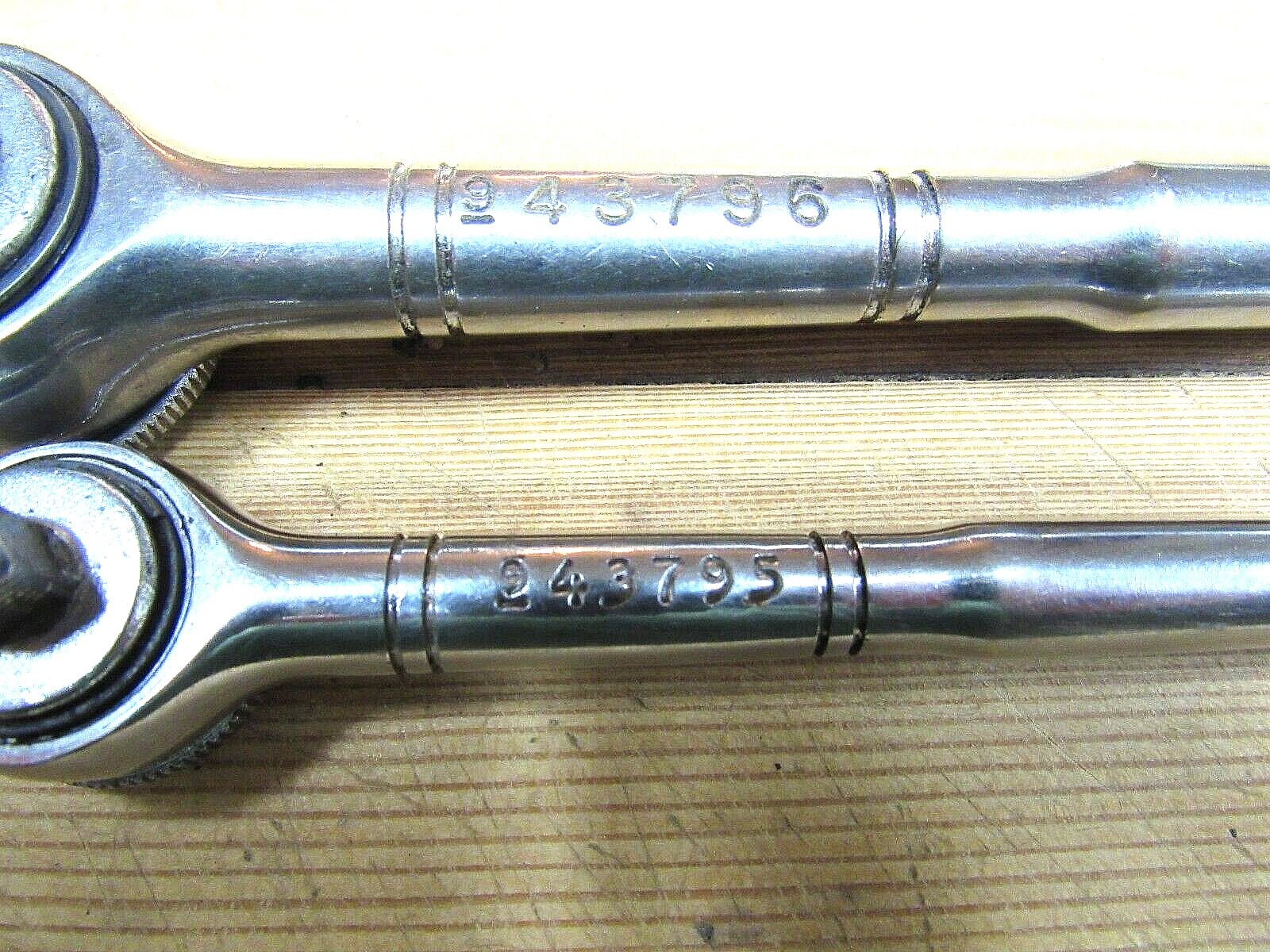 Craftsman ThumbWheel Ratchet Set of 2 3/8″ Drive & 1/2″ Drive, #943796, #943797