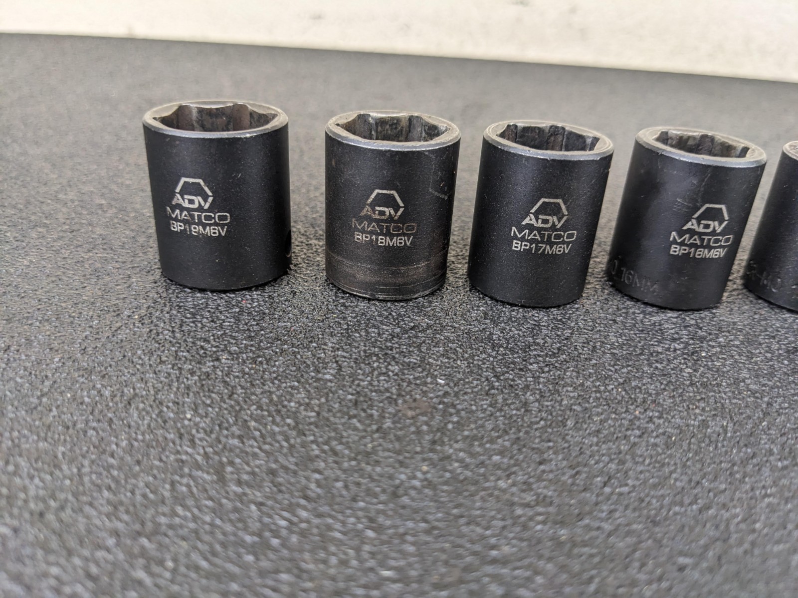 #bo195 Matco Tools ADV 3/8 Drive Short Shallow Impact Socket Metric 6 Point Set