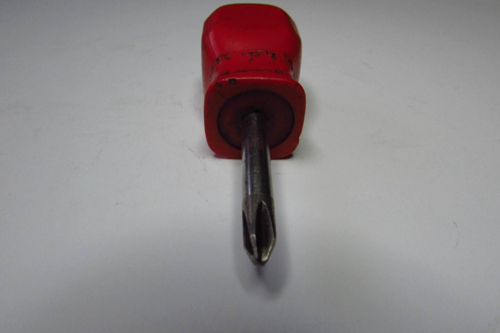 MAC TOOLS #2 PHILLIPS STUBBY SCREWDRIVER – RED – HARD HANDLE – P212XA