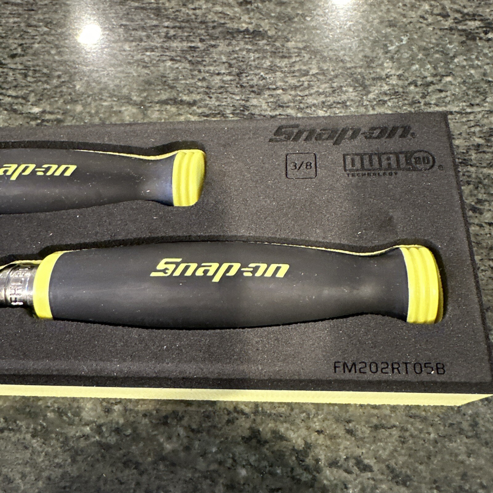 Snap-on 202rt05fhv 2 pc fhl80, fhf80a ratchet set In foam hi viz