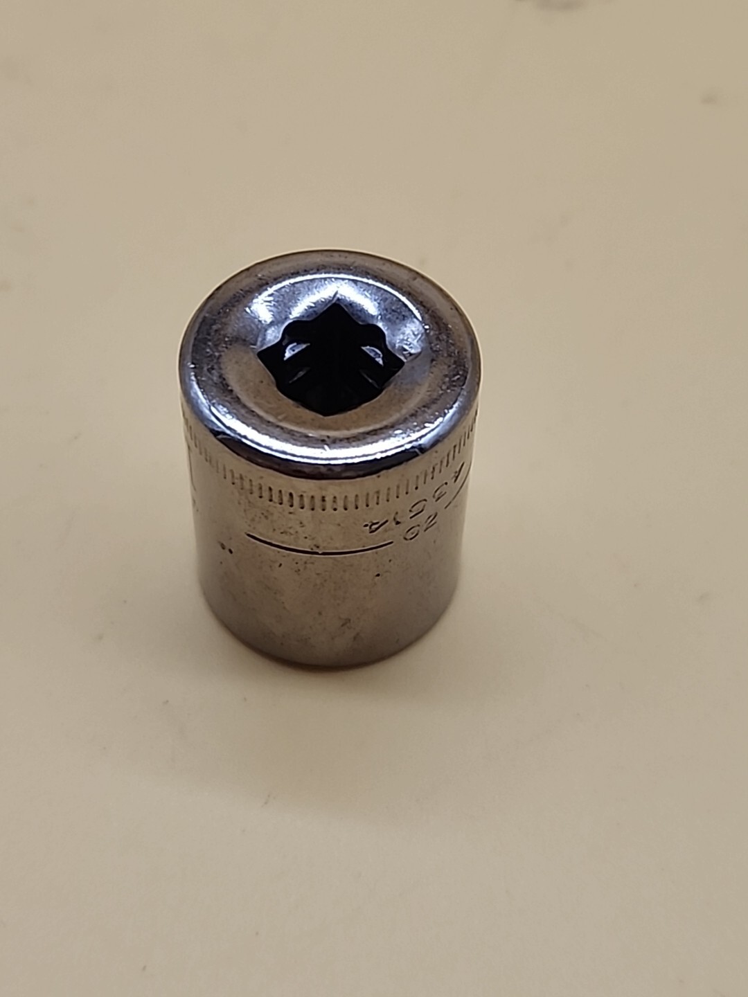 Craftsman Vintag 13mm 6 Point 1/4″ Drive Shallow Socket G2-43514 USA