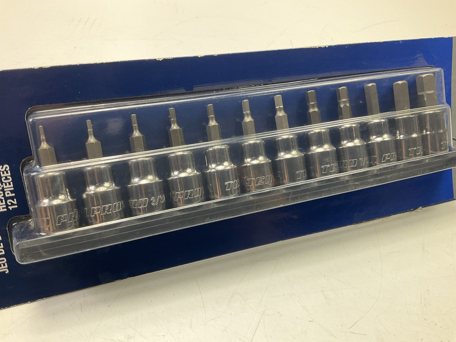 TEQ Professional TP80581N 12-Piece 3/8″ Drive Hex Bit Socket Set (SAE)