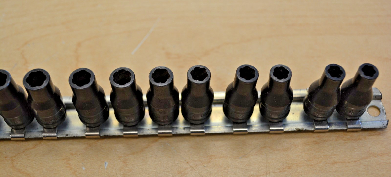 Blue Point 1/4″ Drive Combination Impact Socket Set (122TSTY) *Pre-Owned*