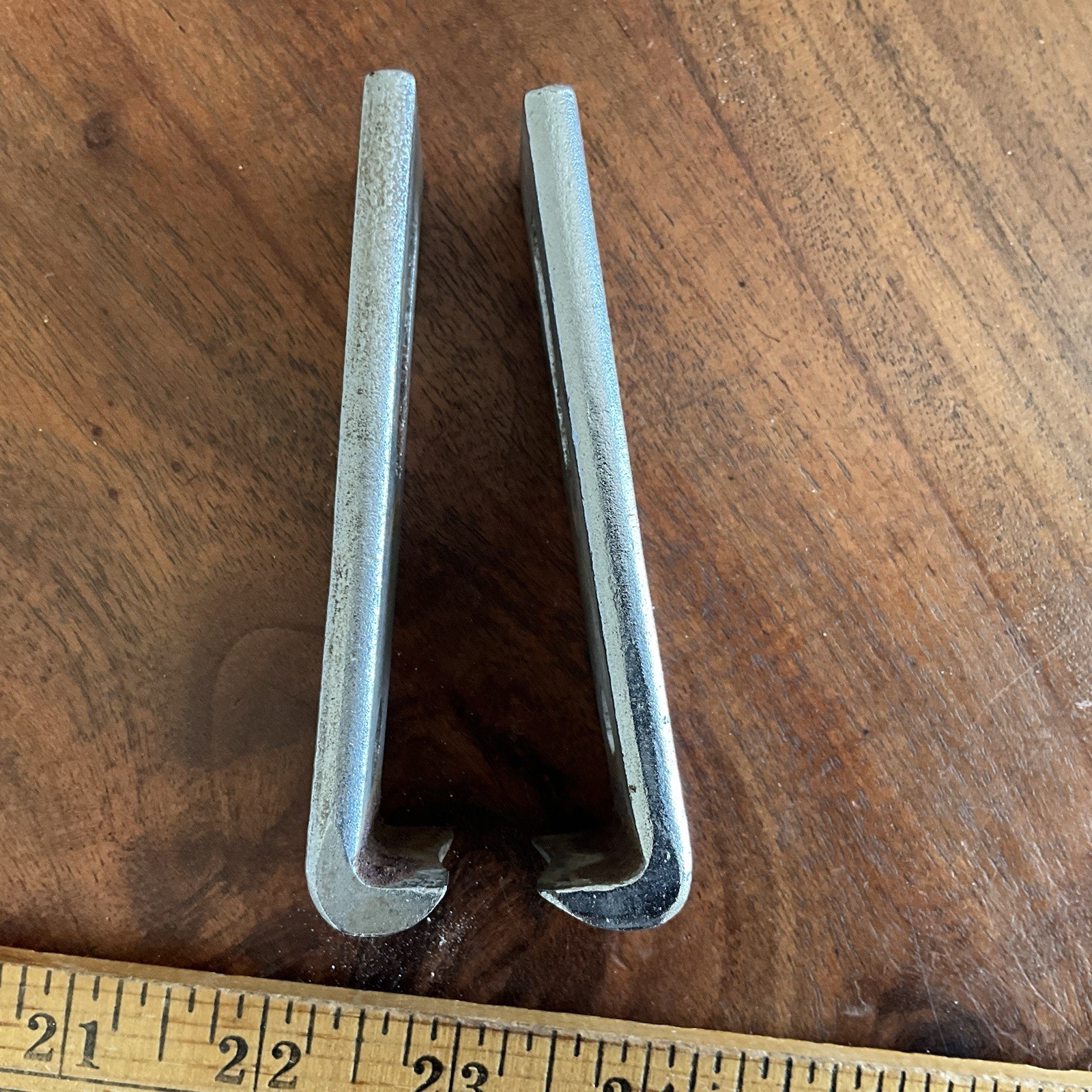 2 ORIGINAL PROTO 4025 Pullers Jaw Leg 4″ Made In USA