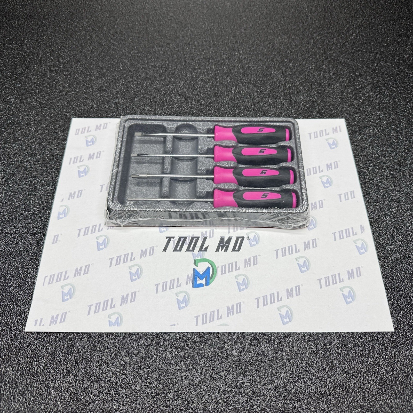Snap-on Tools NEW LIMITED ELECTRIC PINK 4pc Soft Mini Screwdriver Set SGDX40BEP
