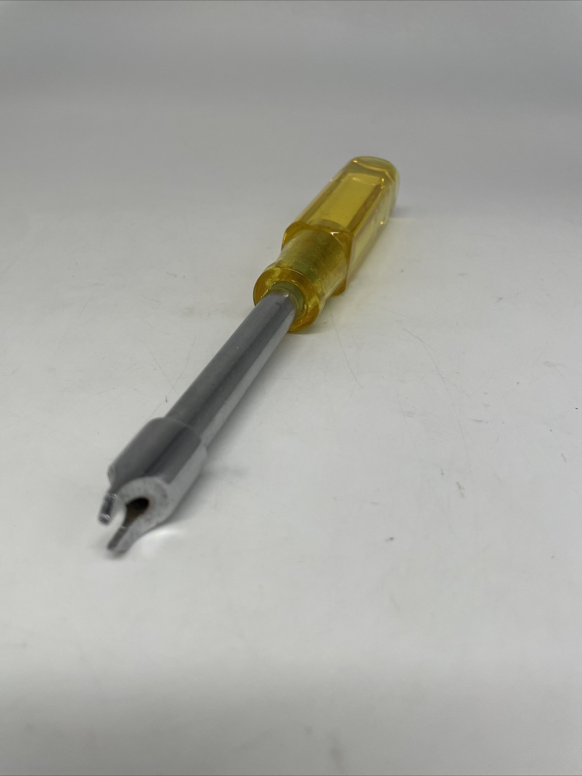 Snap On Tools Dash Nut Trim Specialty VW Porsche Clear Screwdriver Handle