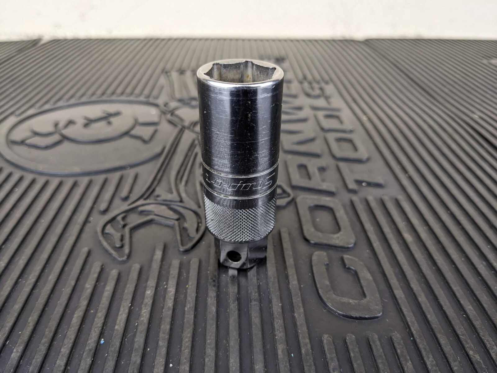 #be436 Snap-on Tools USA 3/8″ Drive 18mm 6 Point Spark Plug Socket S9711KA