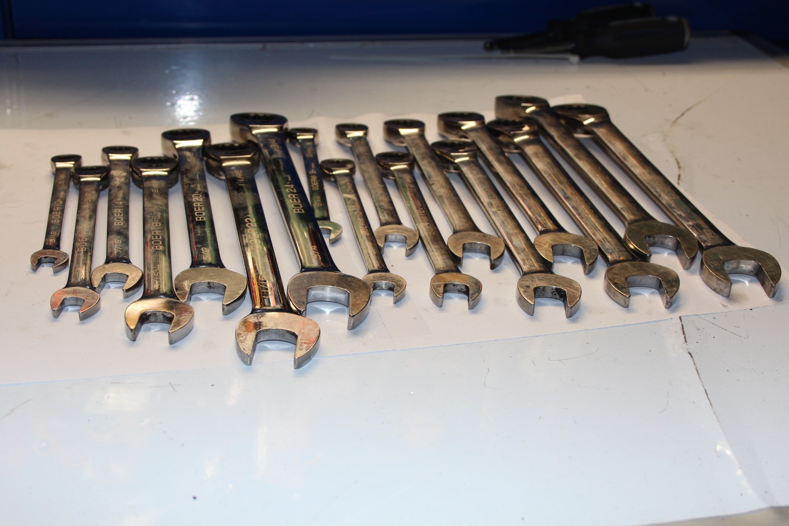 BLUE-POINT TOOLS 12-P METRIC & SAE 15° Offset Ratcheting Box/Open-End Wrench Set