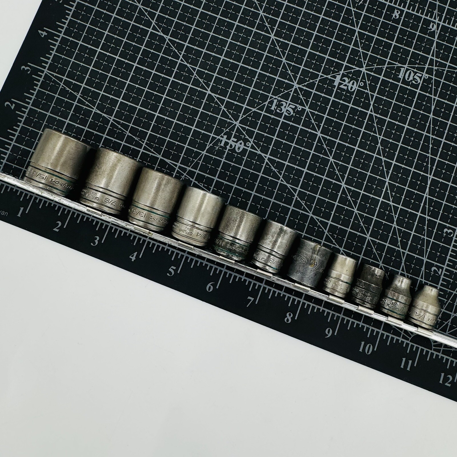 Snap-on Tools 11pc 3/8″ Dr 1/4-7/8” SAE 6pt Shallow Standard Socket Set GFX