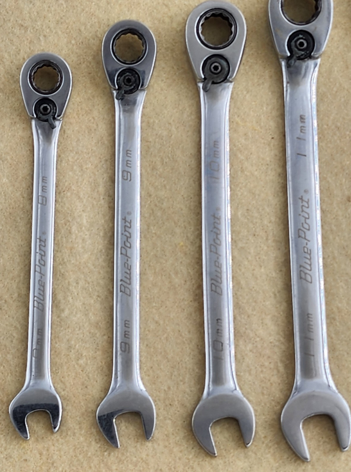 Blue-Point 12 Pc Metric Reversible Ratcheting Combination Wrench Set 8mm-19mm Sn
