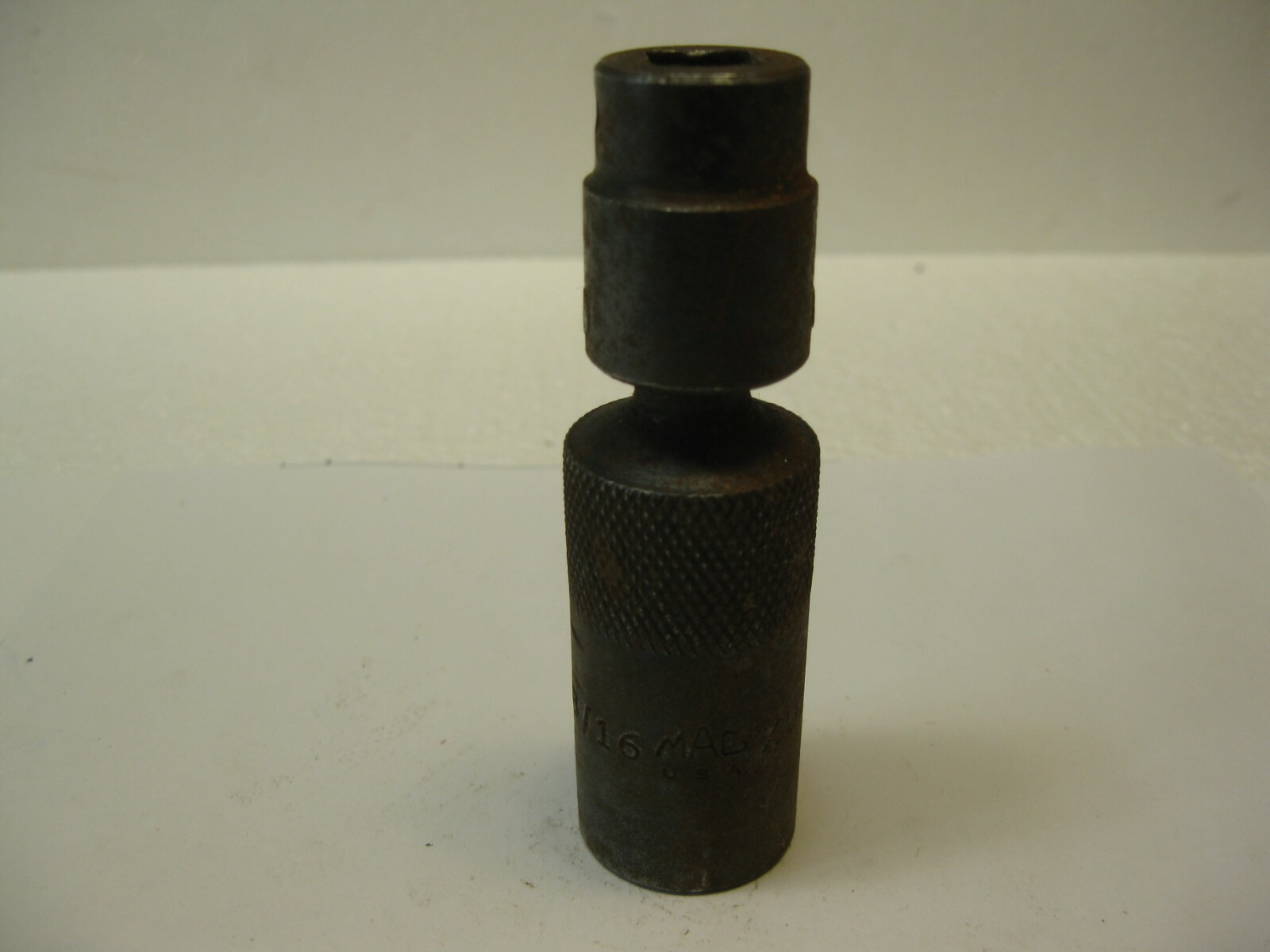 Mac tools USA 3/8″ drive 13/16 SAE 6pt Impact Swivel Plug Socket XUP266DP Nice!