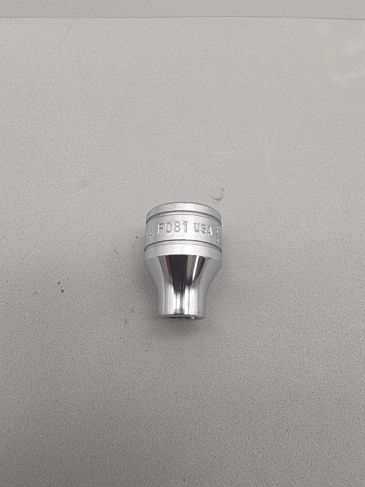 Snap On Tools 1/4″ Shallow Socket 3/8″ Drive 12 Point F081 USA
