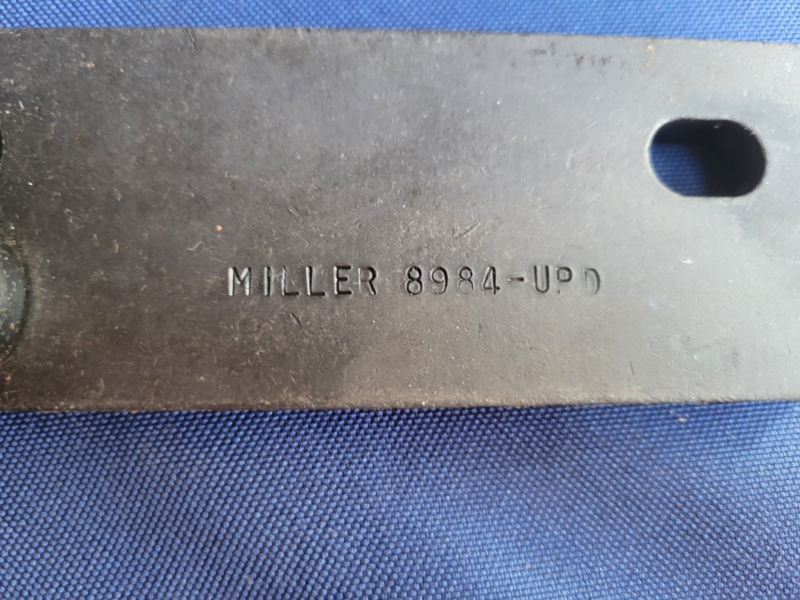 Miller 8984-UPD update adapter for HEMI Engine Lifting Fixture 5.7L 6.1L 6.4L