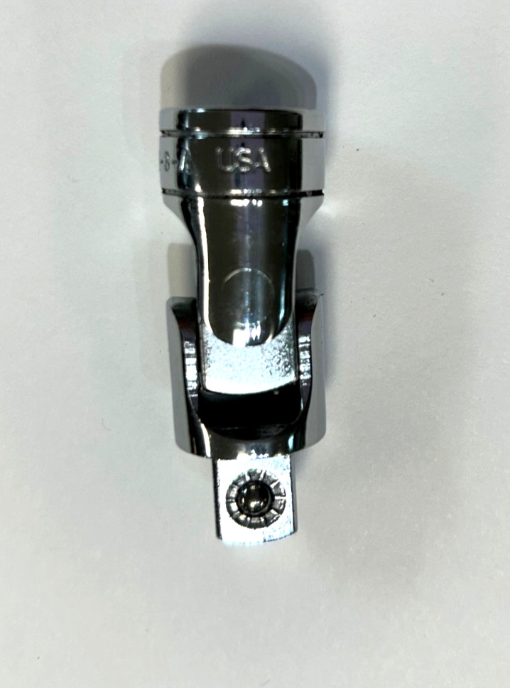 Snap On Tool FU8A 3/8″ Drive Friction Ball Universal Swivel Joint Socket Adapter