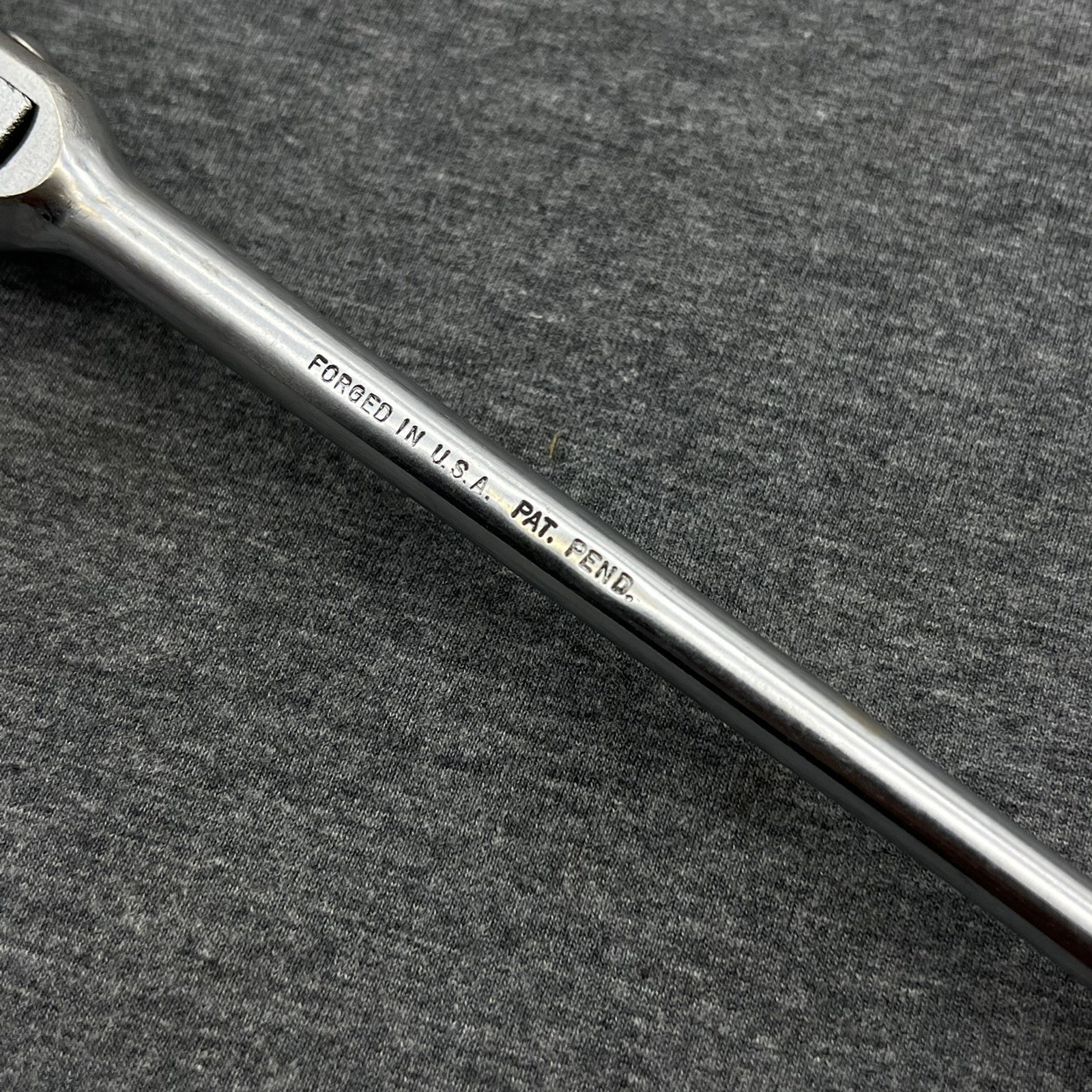 Vintage Champion Plug Master 3/8″ Drive Flex Head Ratchet CT-405 USA