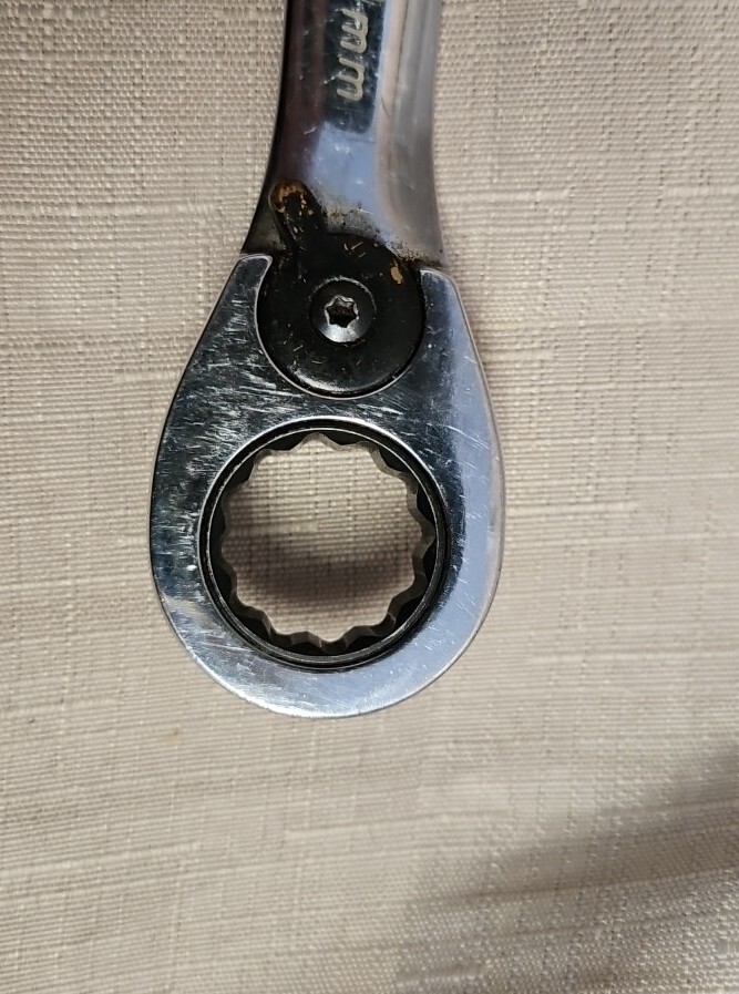 Blue Point BOERM18 Metric 18mm 12pt Reversible Ratcheting Combination Wrench