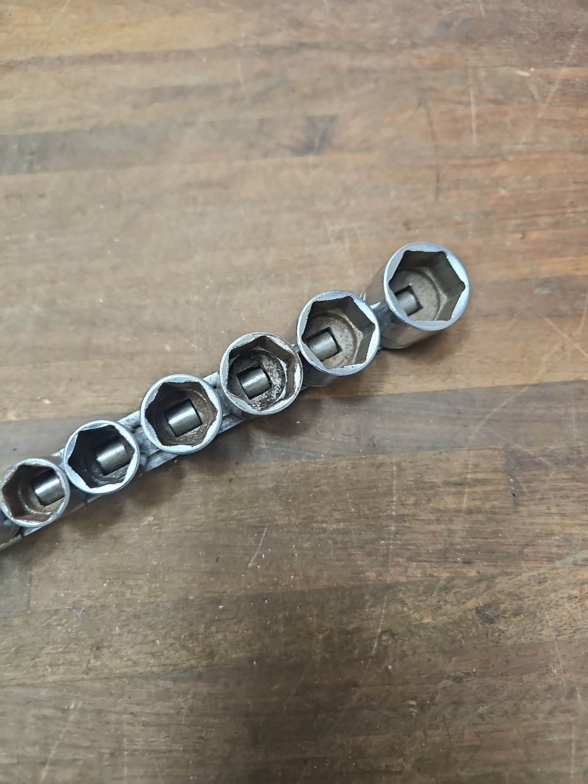 F76- Snap-On [FS081-FS281] 11-Pc. 1/4″-7/8″ 3/8″-Dr 6-Point Shallow Socket Set