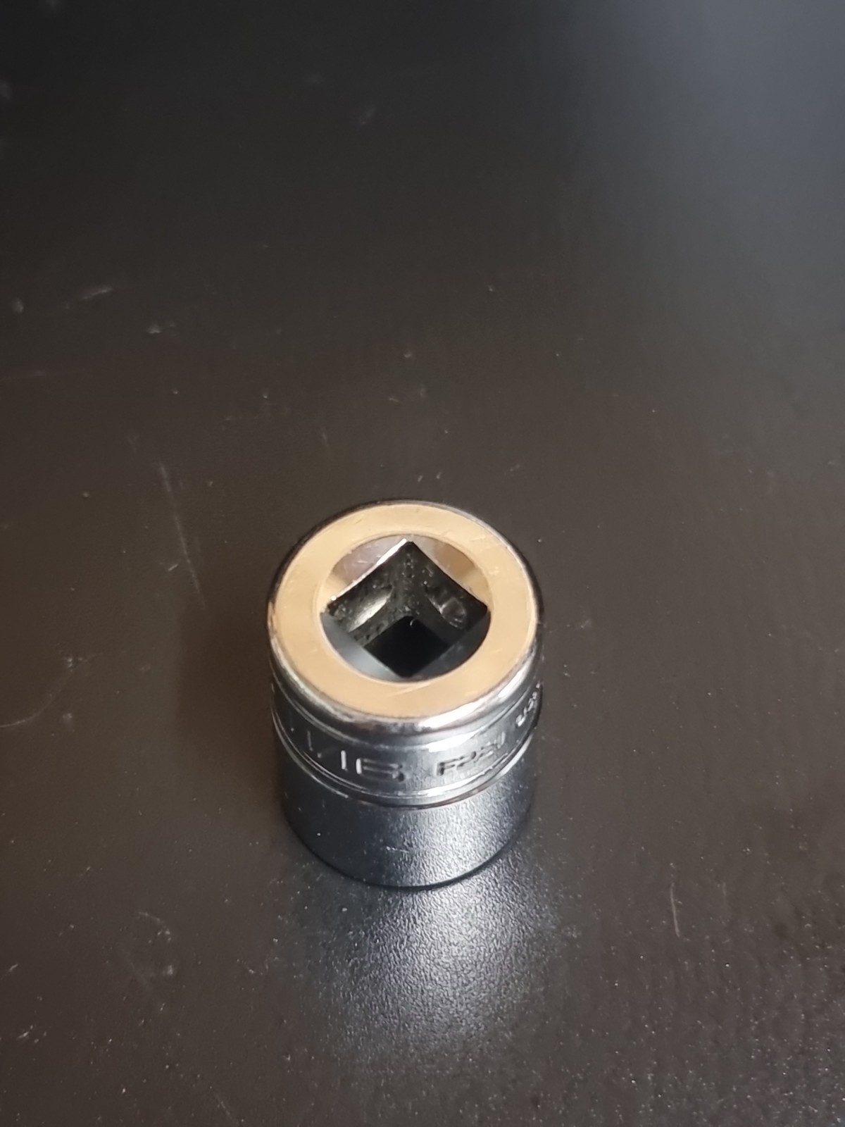 Snap On F221 3/8″ Drive 12 Point Shallow 11/16″ Chrome Socket