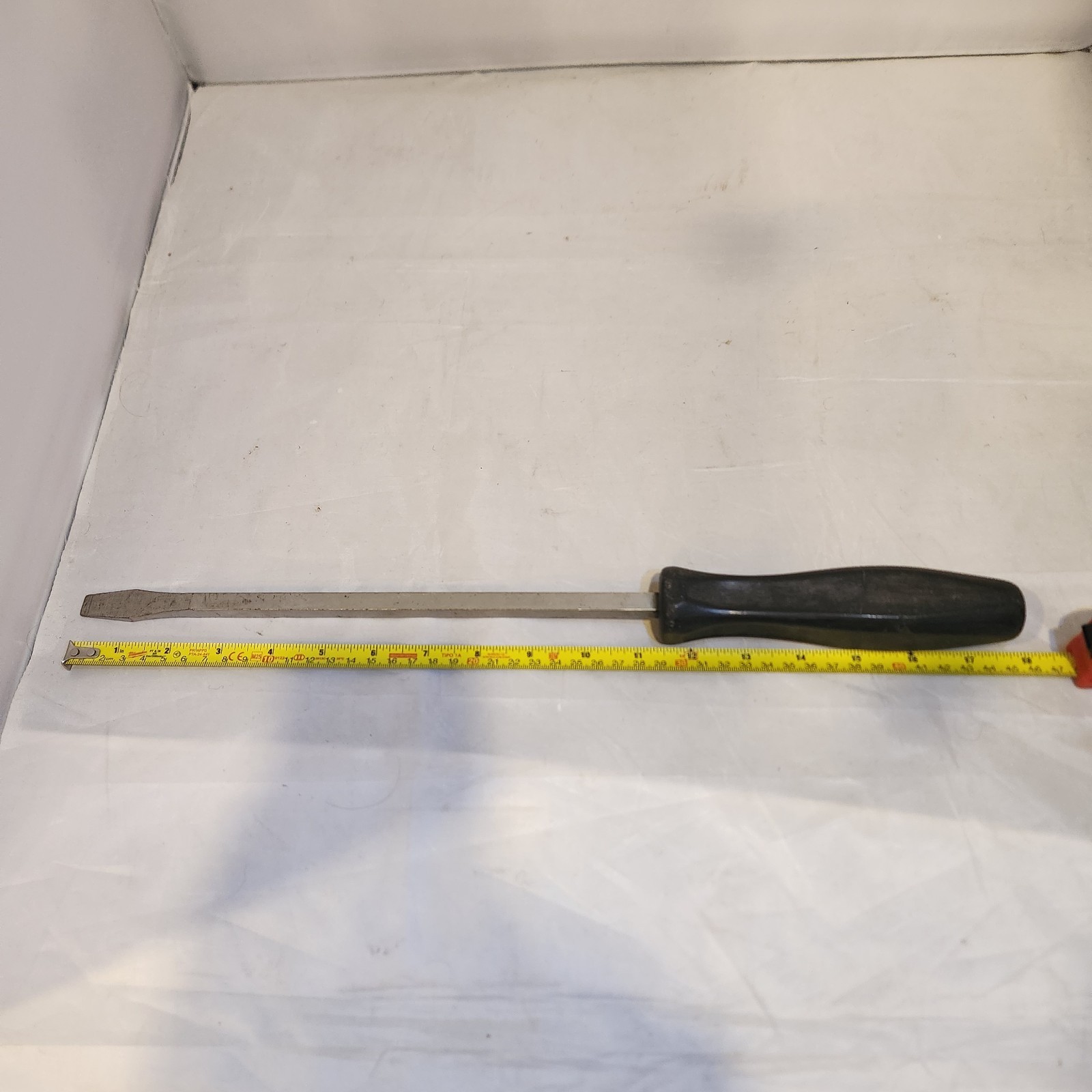 Snap-on Tools SDD412 18″ Flathead Screwdriver Black Handle USA