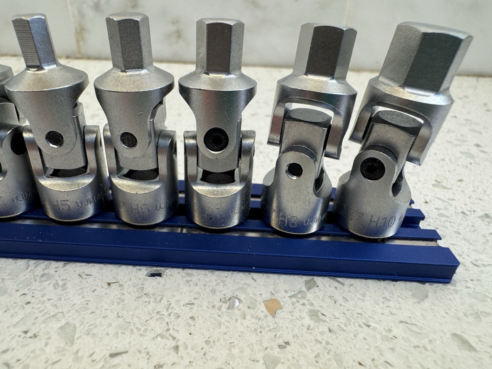 VIM Tools 7-Piece Universal Joint Metric Hex Driver Set (UJM400)