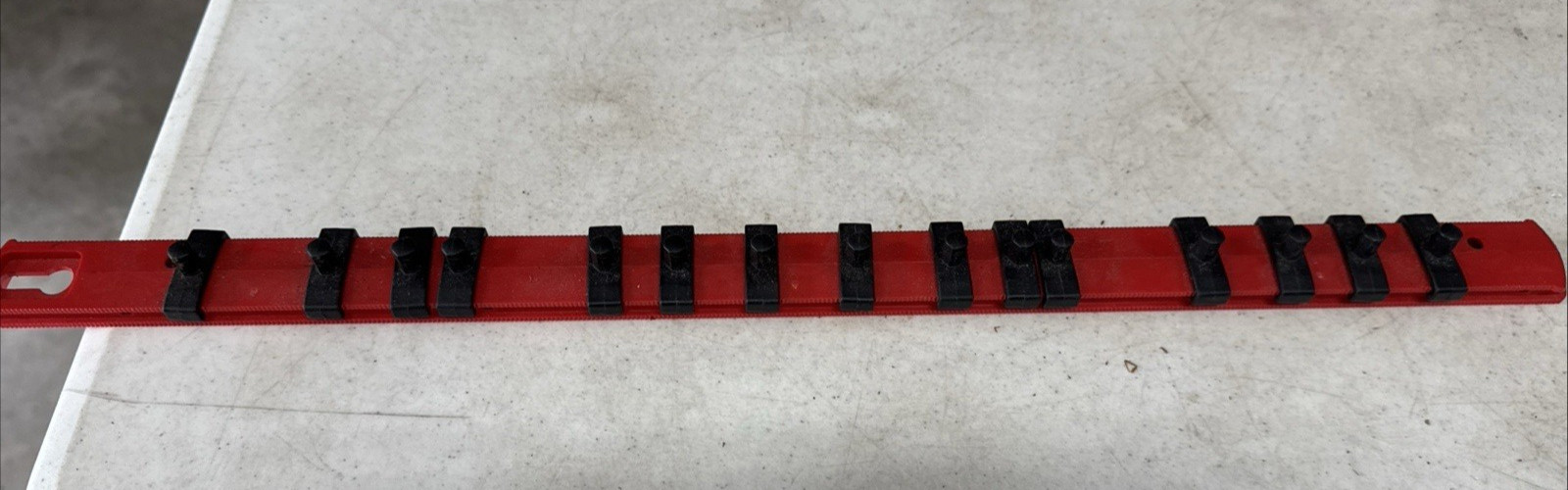 Universal 15 Piece 1/4 » socket holder plastic twist and lock