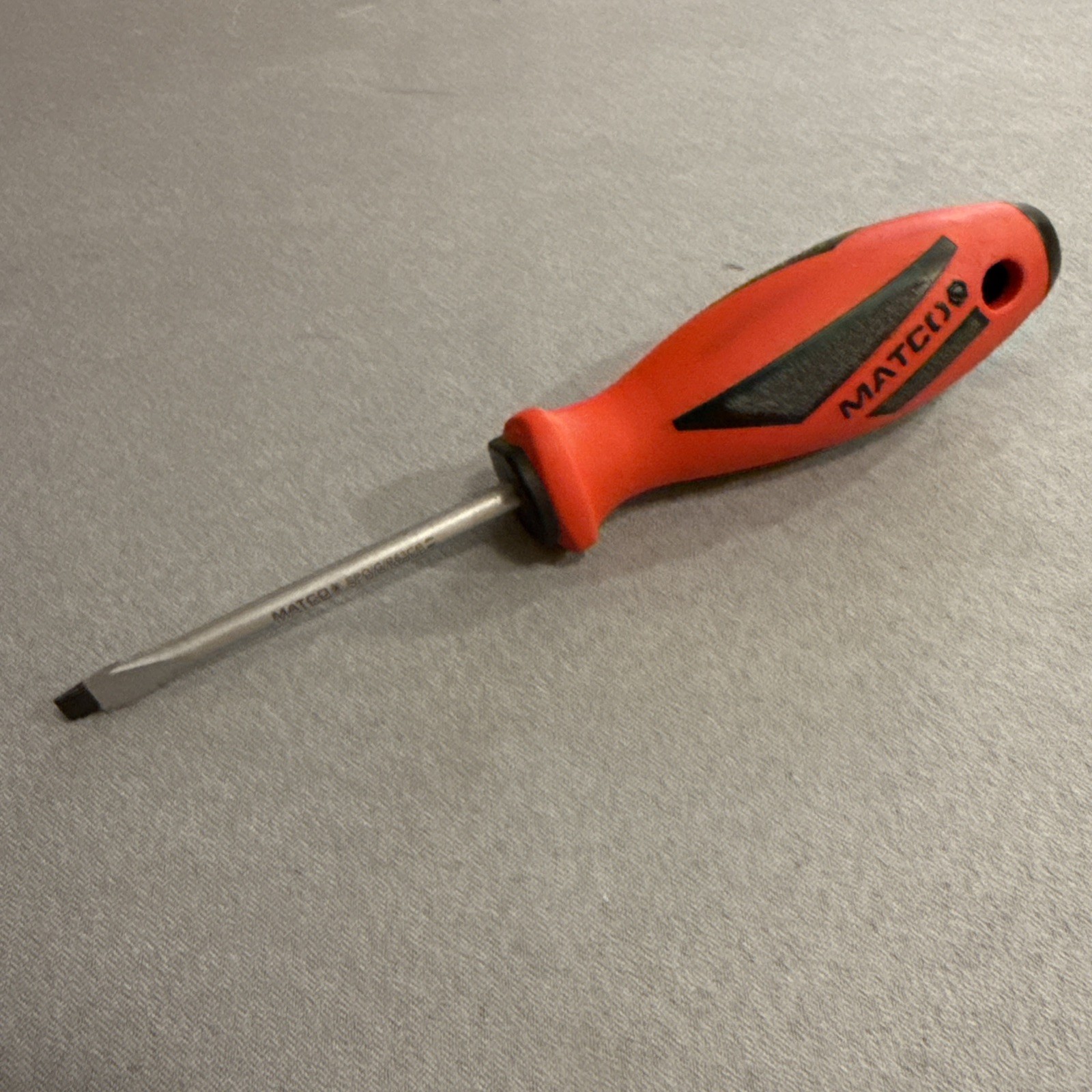 Matco Tools 3/16” X 3” Slot Screwdriver – Red – SPR63CB