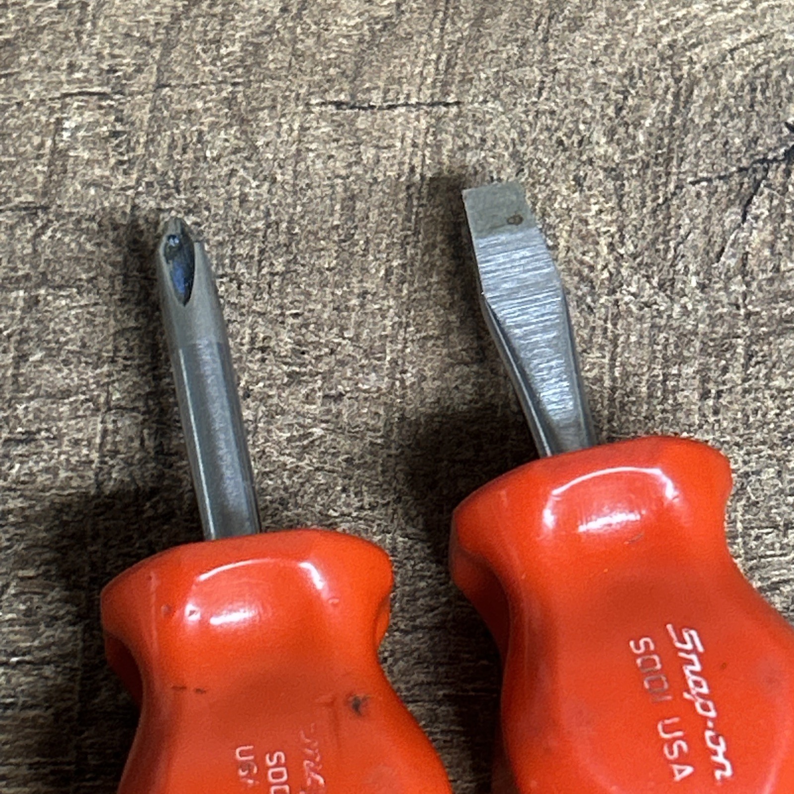 Snap-on 5 pc Slotted & Phillips Screwdrivers Red/orange Hard Handle USA